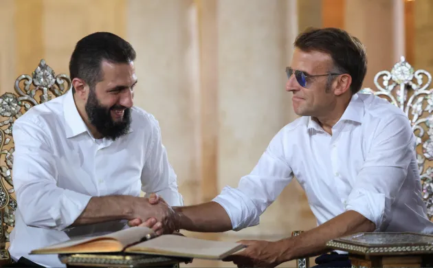  Macron à Damas : un pari à l’ombre de l’Histoire 