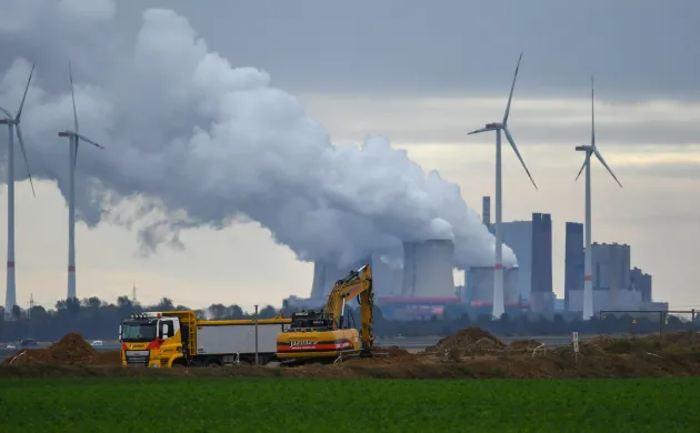 More Allowances, More Revenue? The Industrial-Policy Stakes of the EU ETS Reform