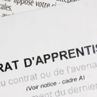 Formation en alternance : priorité aux moins qualifiés