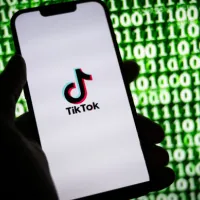 Numérique : la souveraineté cognitive des jeunes, un enjeu de défense