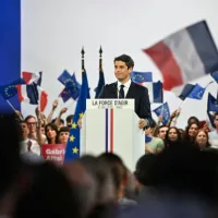 [Paroles de candidats] - Attal : celui qui était "en même temps" héritier et rénovateur