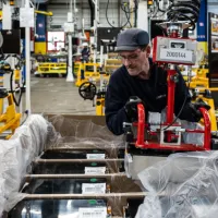 Travail : faut-il avoir peur du retour du chômage ?