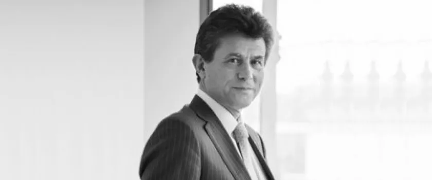 "Par manque de courage et de vision, notre pays décroche" : Henri de Castries