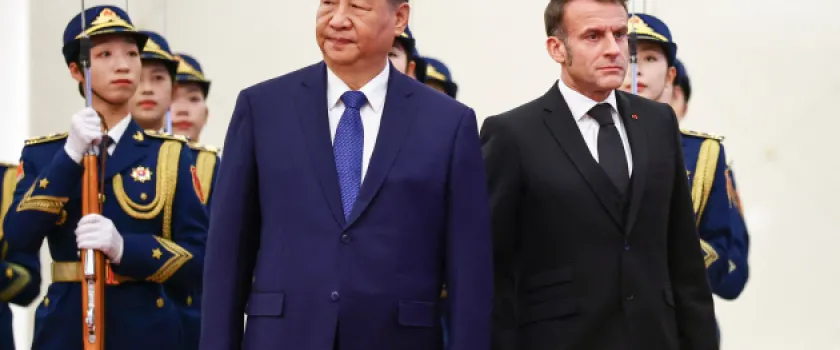Emmanuel Macron en Chine : haro sur le messager