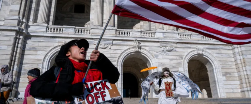  États-Unis : Minneapolis, un climat de guerre civile latente ?