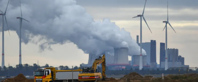 More Allowances, More Revenue? The Industrial-Policy Stakes of the EU ETS Reform