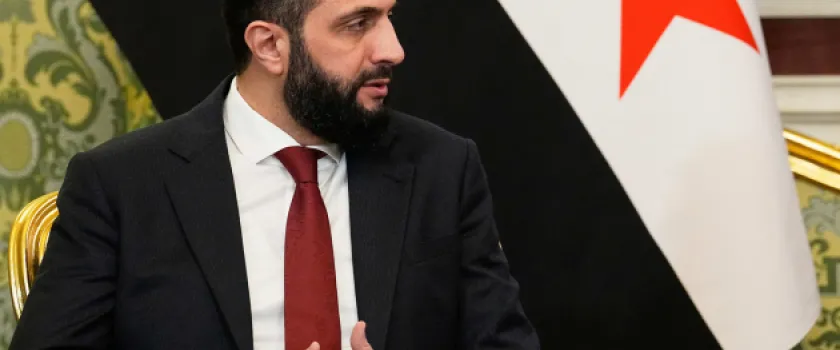 Portrait d’un ancien jihadiste en homme d’État : Ahmed al-Charaa et la nouvelle Syrie