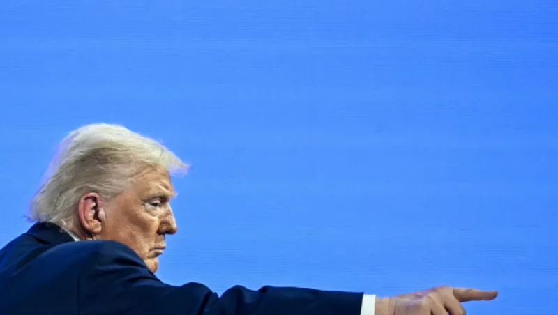 [Le monde vu d’ailleurs] - Trump dans les médias américains : un an après, actions, transactions, réactions