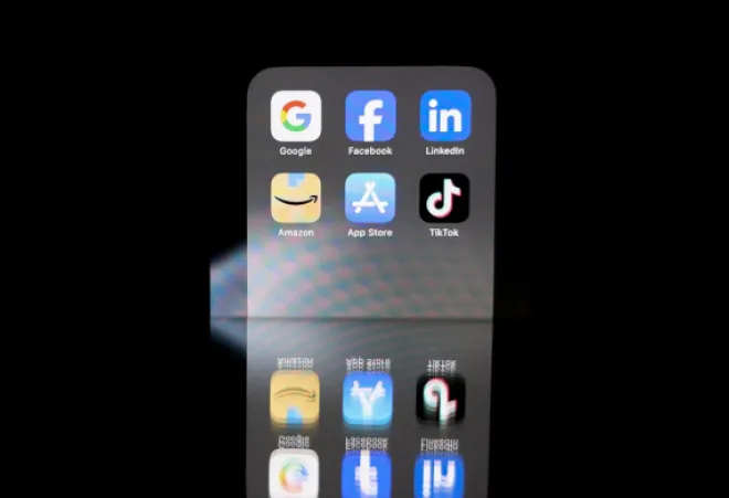 Réseau social, défi sociétal