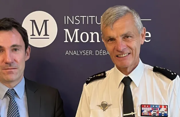 Diriger et agir au coeur de la crise : le cas de la gendarmerie